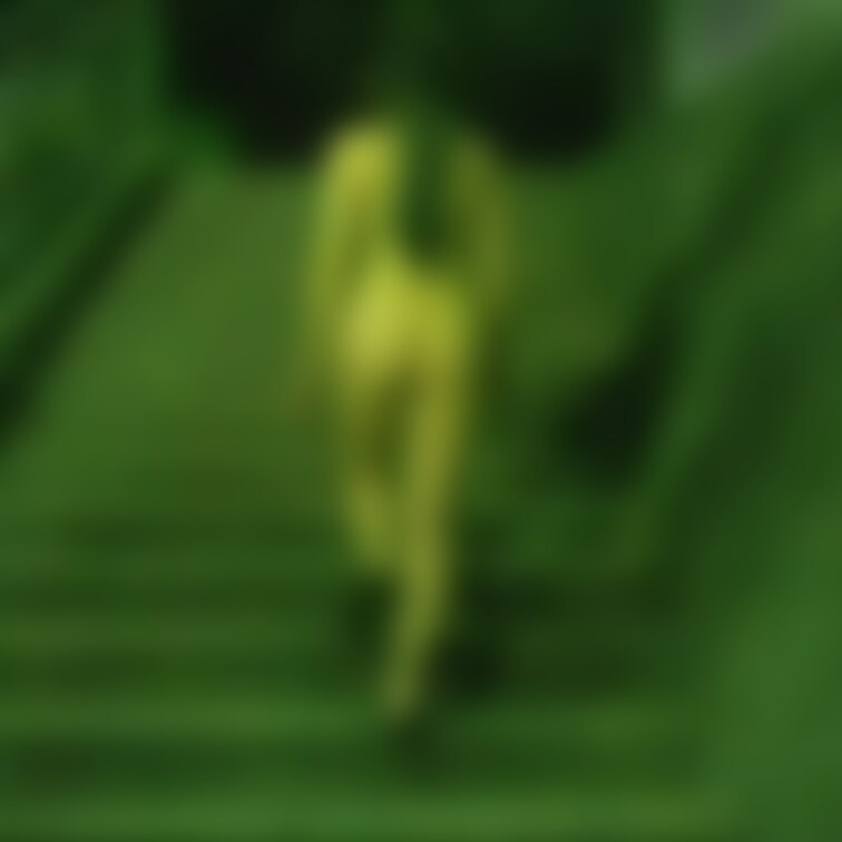 夜中階段で全裸で登ると上に人がいたみたいで戻って来る動画🥰