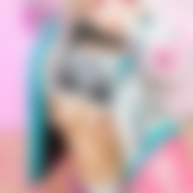NIK◯Eジ◯◯カルちゃん💞
やっぱりこの衣装かわいい💓
みんなおとはでシコシコしてね💕
