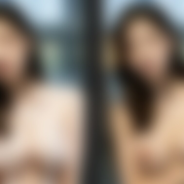 着衣と脱衣を並べた画像です。画像№173