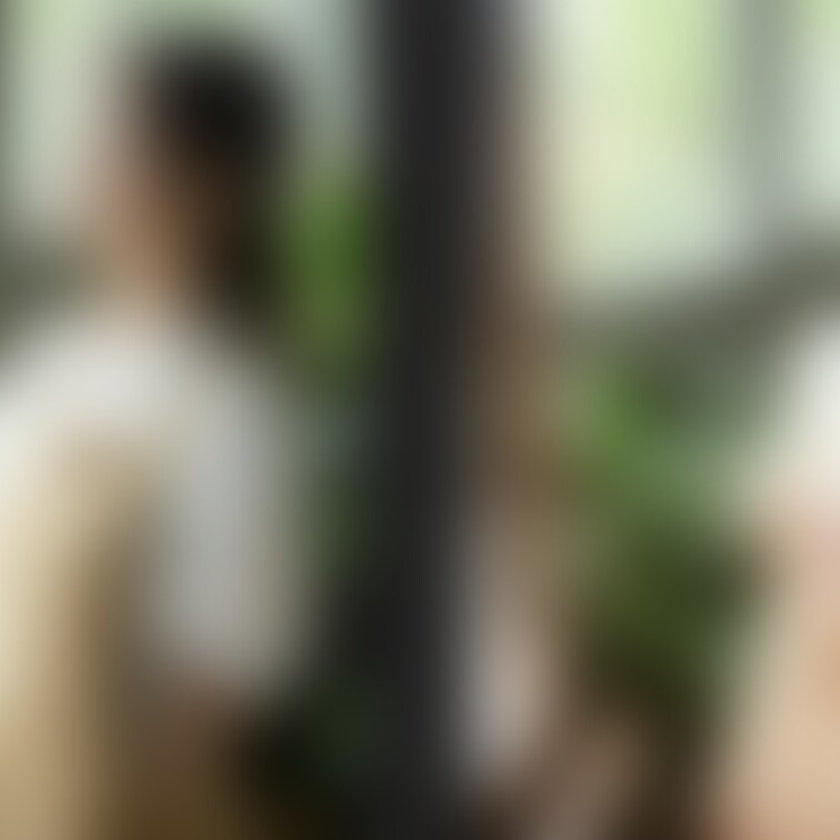 着衣と脱衣の並べた画像です    画像№1608