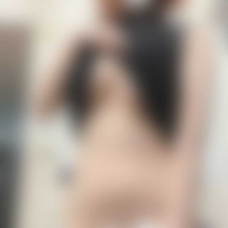 上司に怒られてしまいました…💦

でも脱いでしまいました…

もっとみたい方はたくさんコメントください！