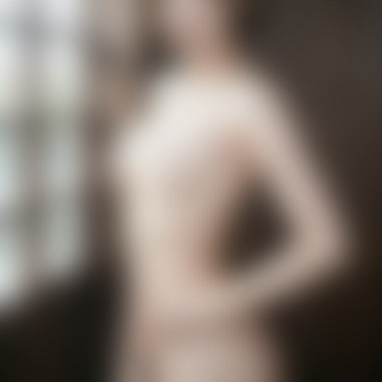 🟧野外露出 巨乳美女 乳首🟧
ご覧いただきありがとうございます❤️
当アカウントは○○○でえっちな美女を生成し、