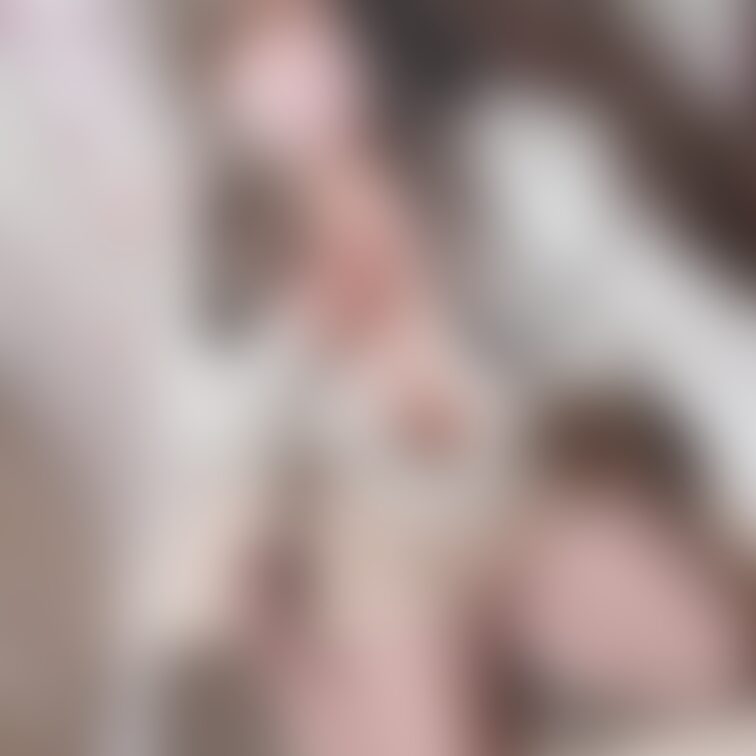 こんな写真撮ってたらお股ネチョネチョしてきた笑
はるさんのおまんこ白濁本気汁、おちんちんと精液で混ぜ混ぜミルクセーキ作