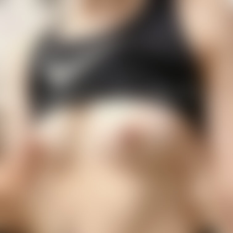 つむぱい💋🔞舐められるのすき〜
たくさんしてくれる人いる?🥺