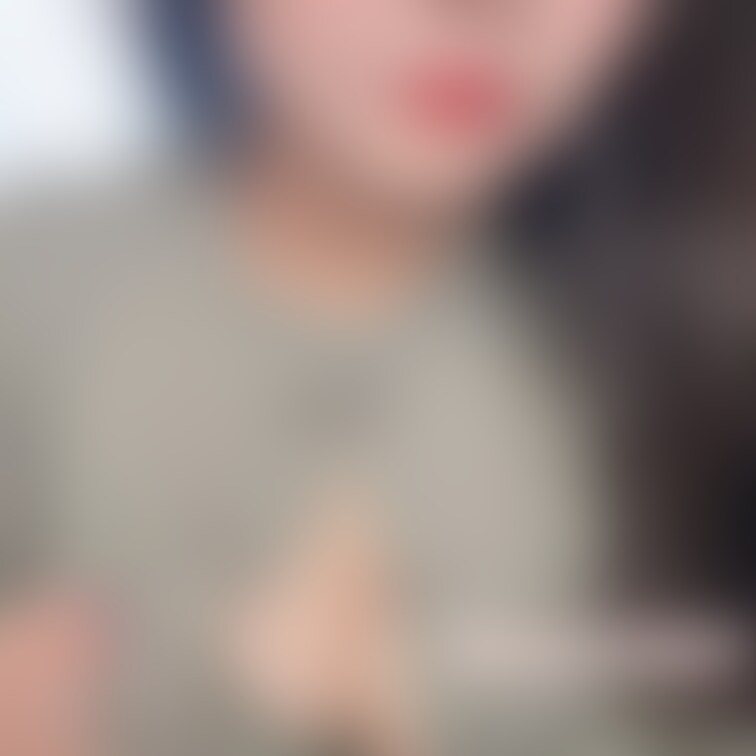 週明け、頑張っている方ももおやすみの方も、ちょっと休憩しませんか?🐰💕
いちごポッキーでおやつタイム☕️
らぶり
