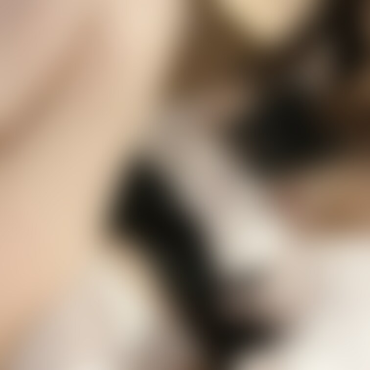 ハリのあるおっぱいとやわらかい胸なら
どっちを食べたいですか？

つっぱった肌と繊細な肌なら
どっちが好みですか