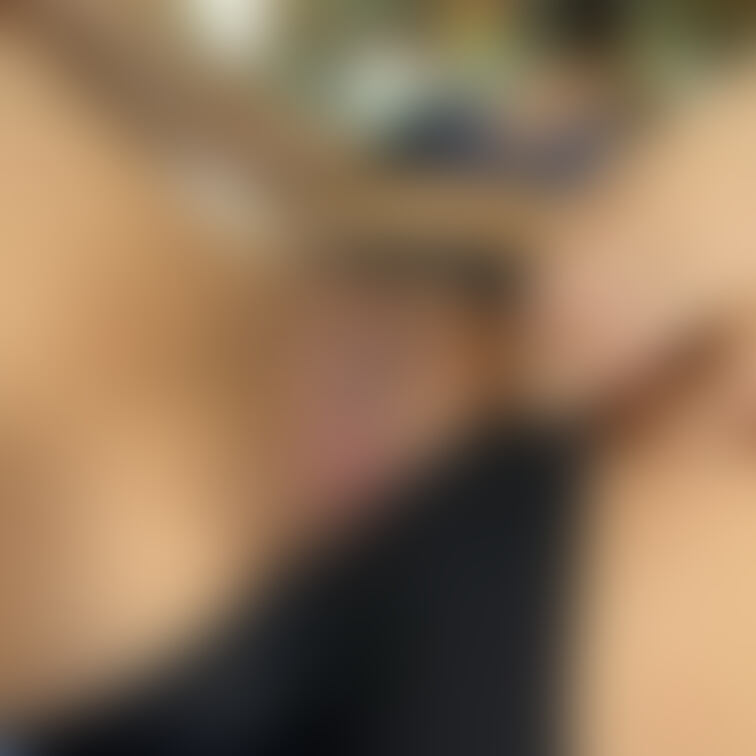 剛毛ってほどではないけど応募してきた25歳女性。
美人だったのでとりあえずマンコ撮らせてもらいました。
