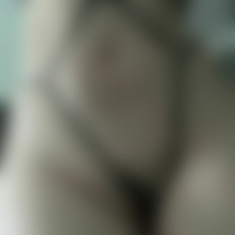 マイクロビキニ自撮り