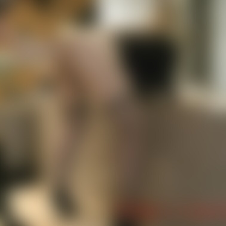 尻丸出し