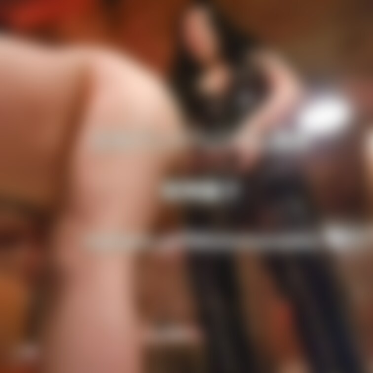 立ちバックペニバンファック○○○