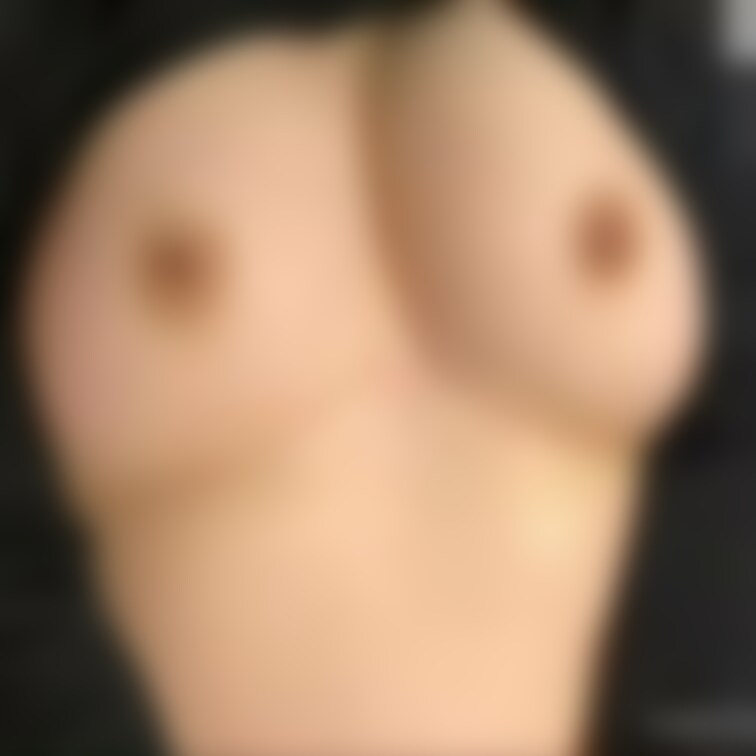 えっちの時のおっぱいが揺れる感じいいよね...？🫶🏻

⚠️保存やスクショは禁止しております。