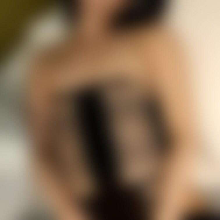 お○○○が入りコスプレオナで興奮してだんだん大胆になってくぱぁしてます❤愛液がアナルまで垂れてきて早く他人棒入れて欲しく
