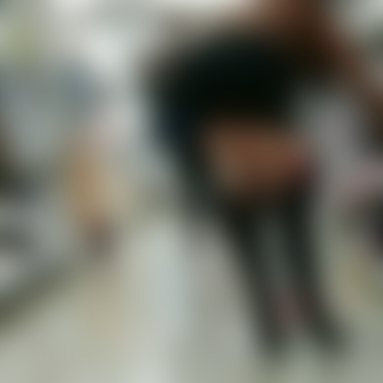 パンチラ

Twitter（Remi）
https://mobile.twitter.com/redeyen2
