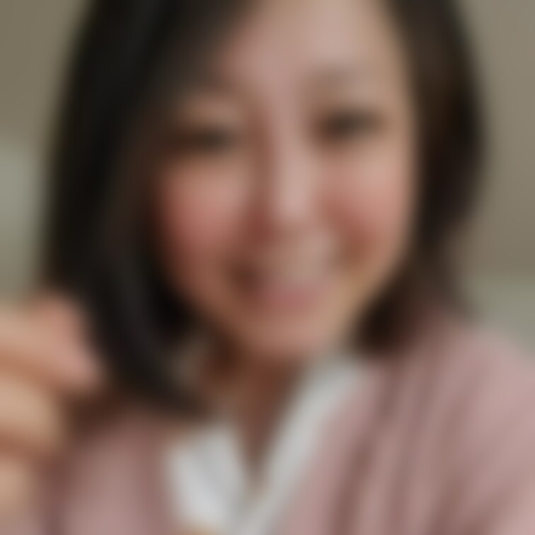 エロさは無し！
クリスマスイブにご挨拶☺️
ファンの方に向けて
リアルな私を😊