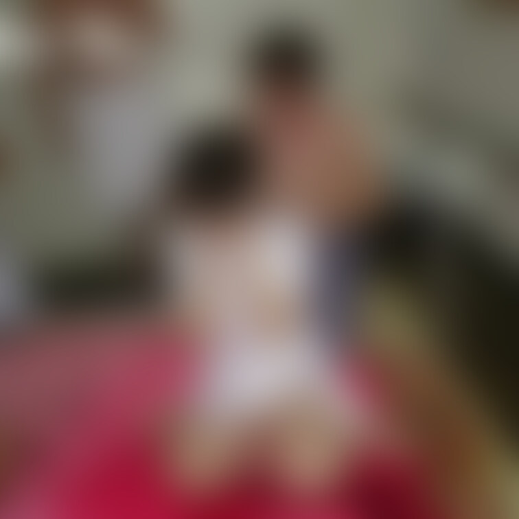 彼氏公認で企画に参加した「ひかりさん」はドＭ！
複数の男性に苛められれば苛められるほど、淫乱な牝へと変貌していった！！