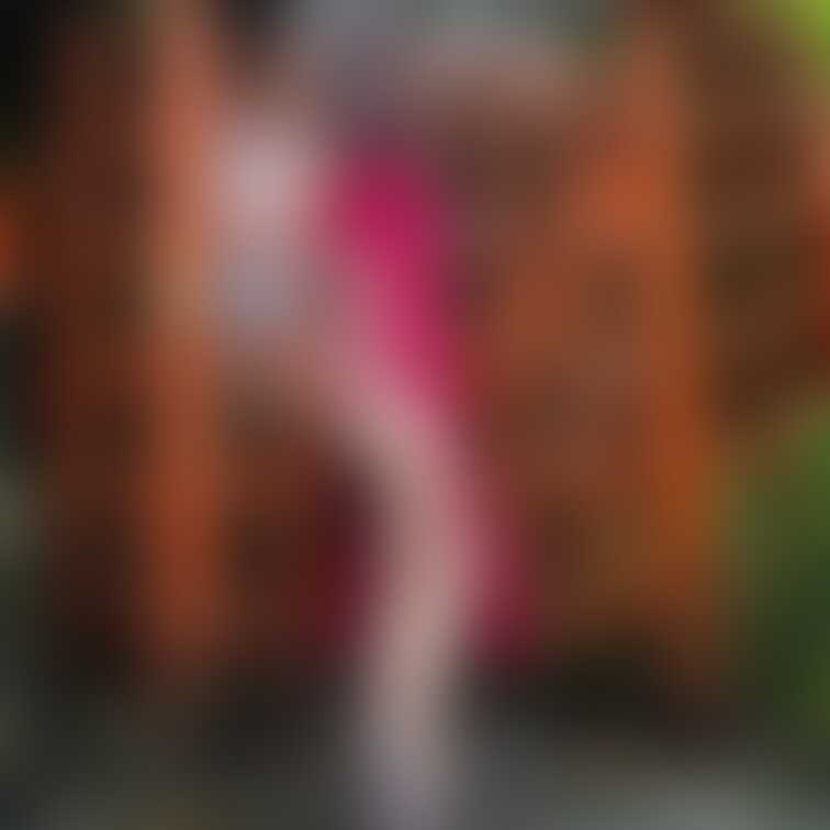 過去の削除写真の再投稿です。（2023年2月投稿）
赤のセクシーワンピで💕②