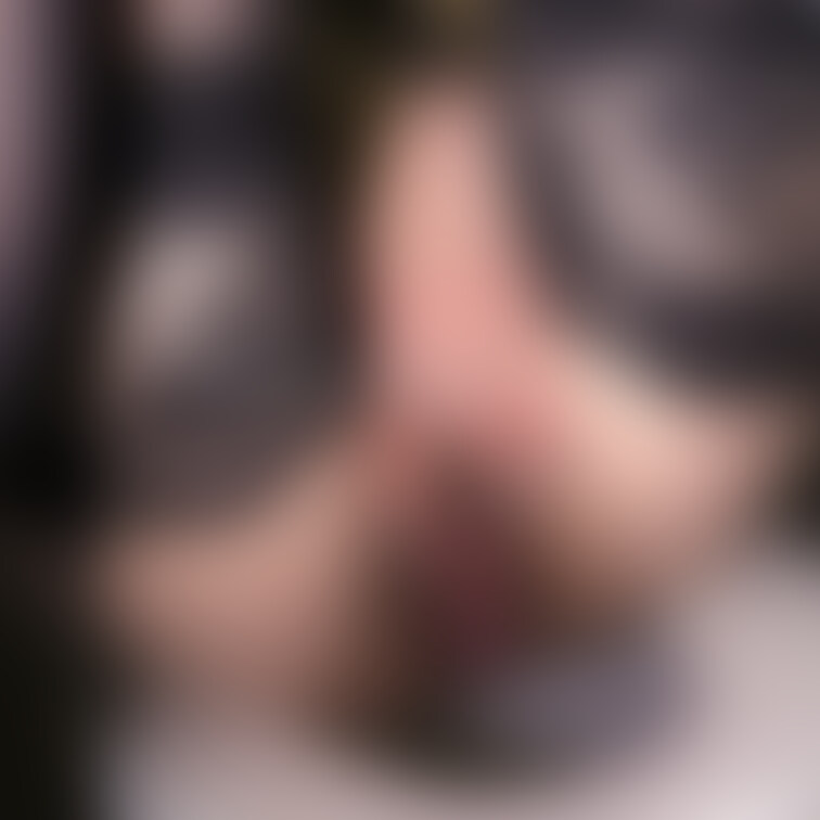 ねーねー❣️
えっちな奥さんのおま💖こ
食べに来て〜〜〜〜〜😍💕

