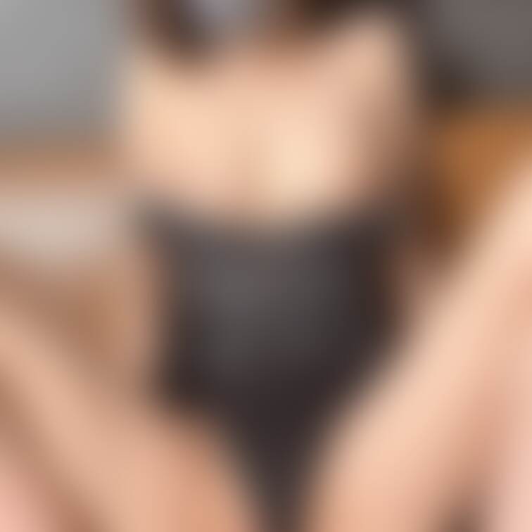 こんばんは…ましろだよ🌙

ねぇ、お肌ツルツルなの…好きでしょ？💗✨



今日もしっかりケアして、スベスベ