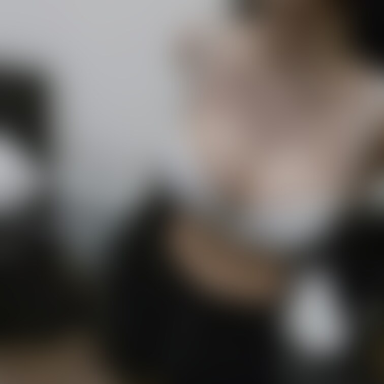 ●話題のグラビアモデル スレンダー爆乳Hカップすずかちゃん(19)おまけ映像集
https://myfans.jp/p