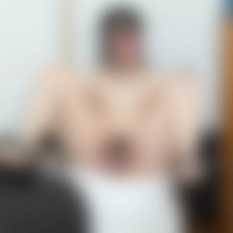 #009_MAO
MAOちゃんの「ド変態あたおか放尿ショー(;^_^A」(16/23ページ)
コアなサポーター様