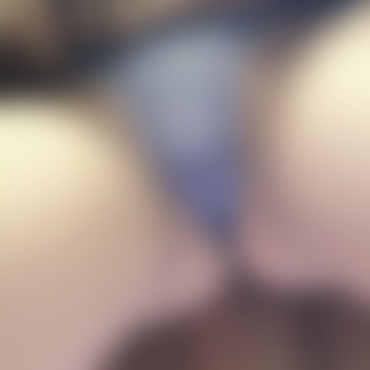 下からパンツ！！
嗅ぎたい？舐めたい？