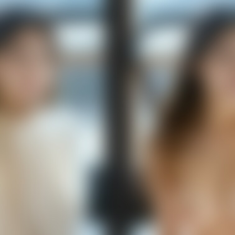 着衣と脱衣を並べた画像です 画像№1376