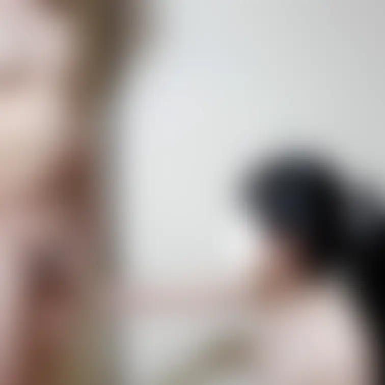 弥生の全裸パーティー兼公開撮影。罰ゲームくすぐりで、思わず勃起してしまう男性参加者。ドMにもたまらないパーティーです。