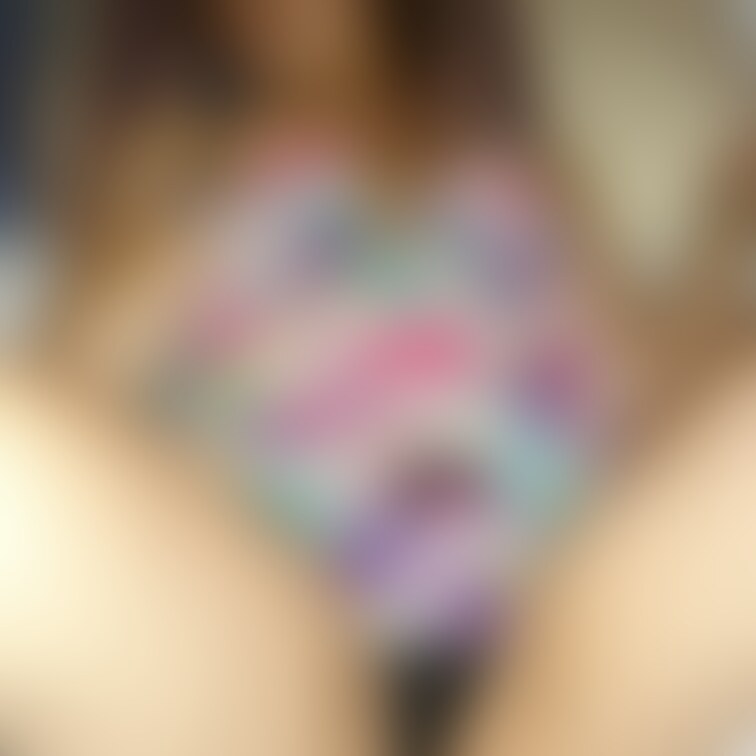 着替えも準備してさやかちゃんと一泊。食事と風呂を済ませて、お楽しみついでの撮影です。