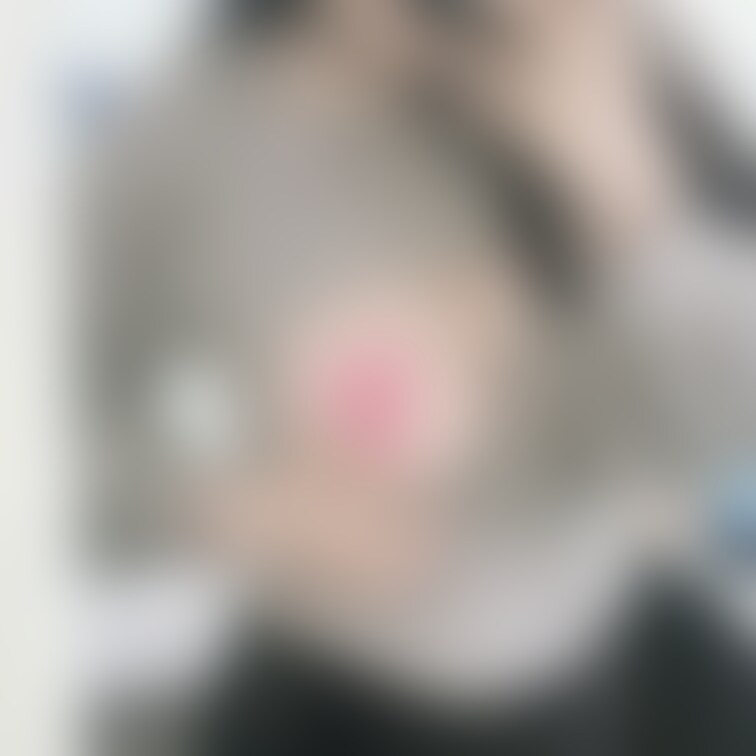 コスプレじゃなくて、こういうお洋服あって、普通に可愛いんです！！本当は見えるのはブラなんですけど、、意外と大きいもの持っ