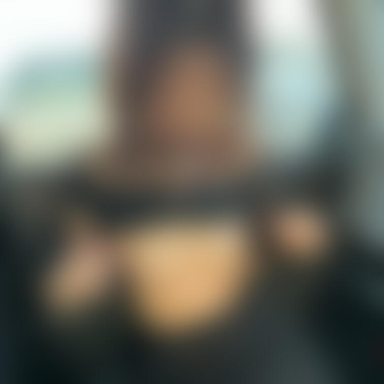 Xの続きです🧡ショッピングモールで露出😖🧡 乳首にはこんなのつけてました🧡触って下さい😖🧡

💋私と直接連絡先を交換