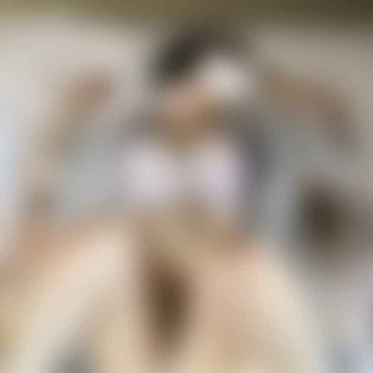 やんっ♡押し倒されちゃった♡