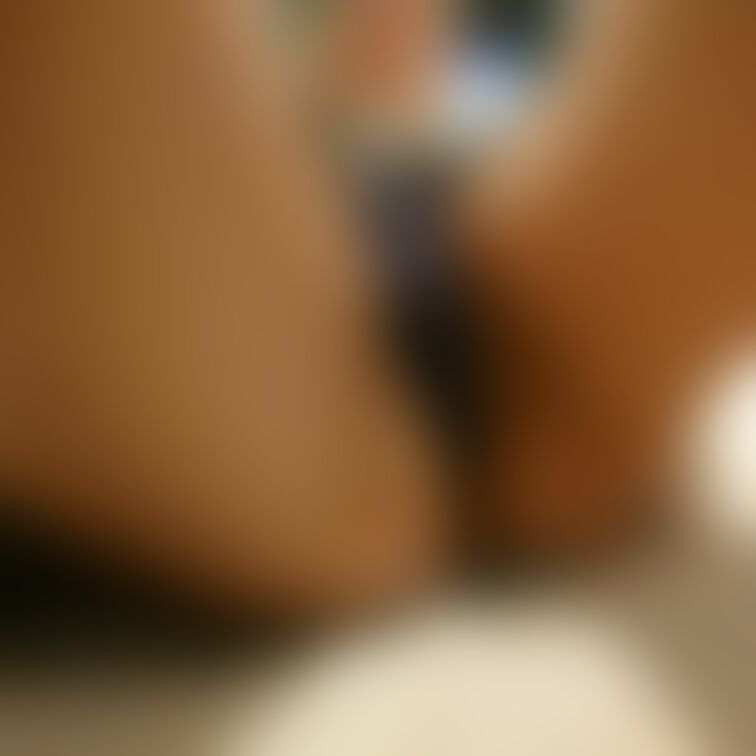 少し前に遊んだ時の写真です
紙パンツと別のパンツを用意して選んだ方を履いて貰いました
この後ビリビリに破いてモニター