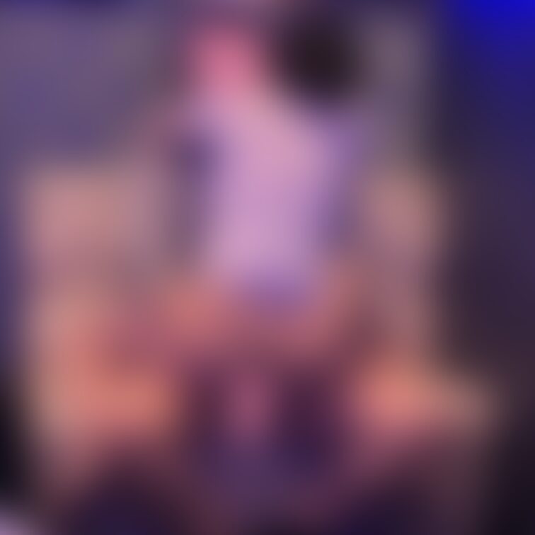 <本日の1枚>
昨夜は単独さん4名をお呼びして
エロカラを楽しんできました。
皆さん、2回ずつ発射されて
Yur