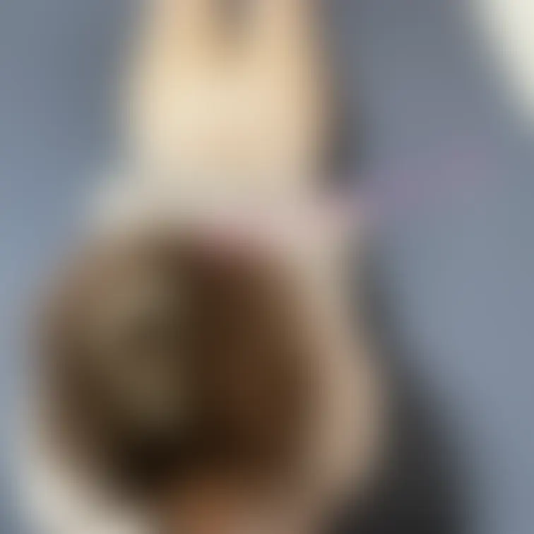 お気に入りのスケスケ下着を履いた🍑を見せてくれながら
丁寧にしゃぶってくれているみ~ちゃん🥰
幸せ…天国です💕