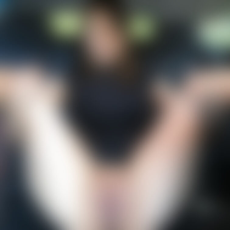 #018_MIYU
MIYUちゃんの「野外露出とまっぱで大量放尿」(22/31ページ)
23歳の大学生MIYUち