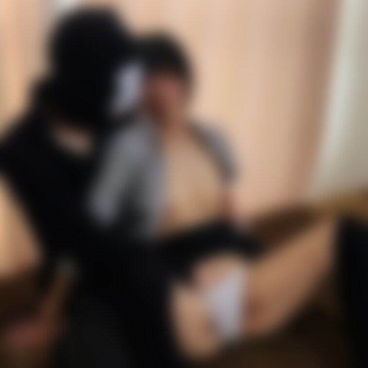 マッサージだけのはずでしたが気が付くと乳首を摘まれキスをされ…

私は下着を濡らしてしまっていました。

若い方