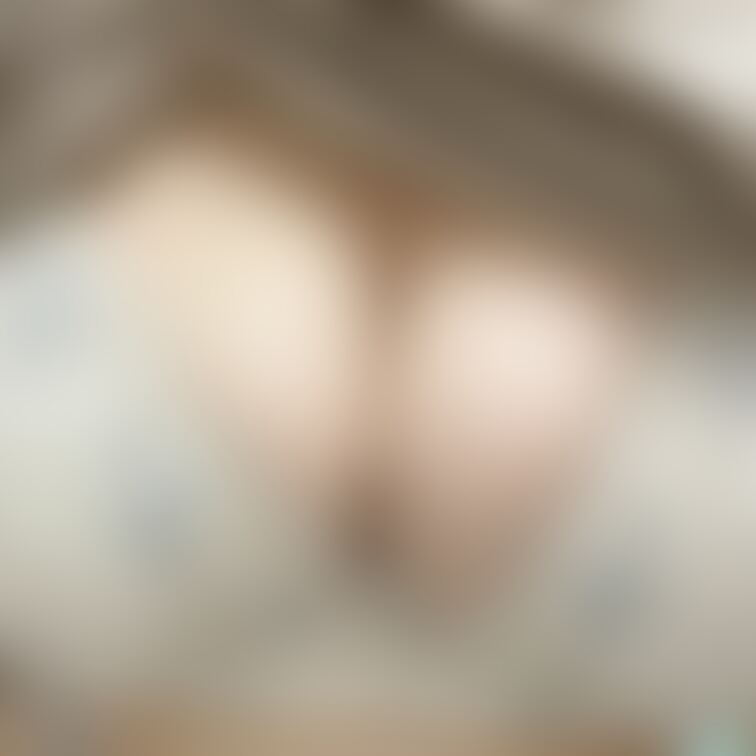 今日のバイト終わりのおっぱい😽
土日は数秒の動画になります！！楽しみにしててね😳😳