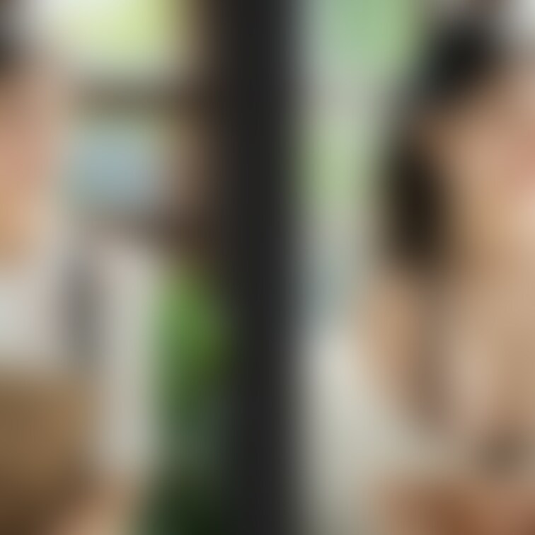 着衣と脱衣を並べた画像です。画像№617