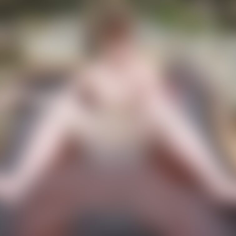 mao☆photoプランで混浴でワニさんに大きいおしりやツルツルパイパンを見せつける写真公開中です♨️