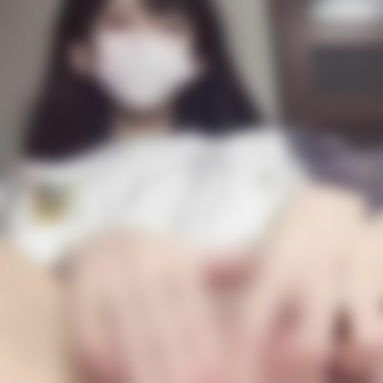 今日のおなにー♡
あみが持ってる中で1番太いおもちゃ久しぶりに使ったの
刺激が強くて入れながらクリに触れるだけで気持