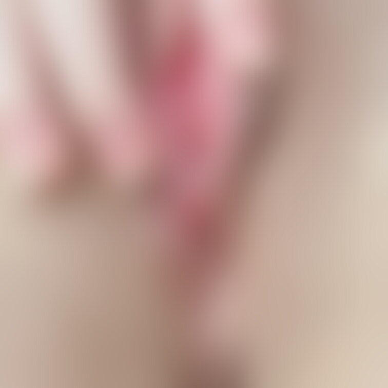 処女の女子◯生のくぱぁまんこです。

男の肉棒を咥えたことがないリアルな処女の綺麗なピンクの膣内を堪能してください