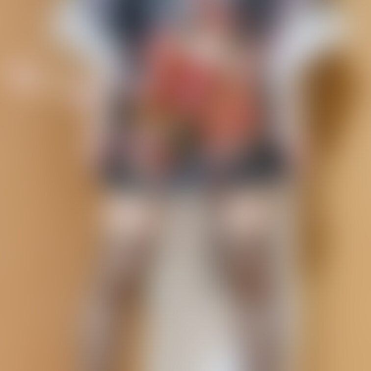 中気になりますか?☺♡
可愛い着物風衣装をいただいたので少し写真をまとめて撮ったらまとめて限定写真で投稿します!