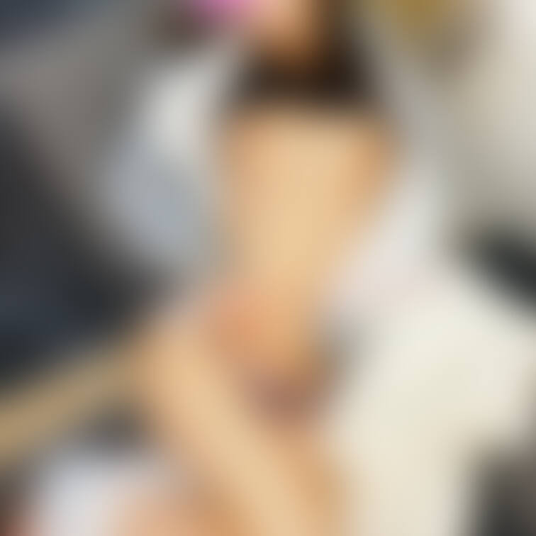 ¥1000高画質おっぱい出し。寝てるエルちゃんを脱がして撮影♡