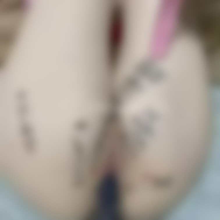 肉便器って落書きされて、手足○○○束されてオモチャで遊ばれて‥ 
中に沢山出されちゃいました💓 
さきの事、○○○束