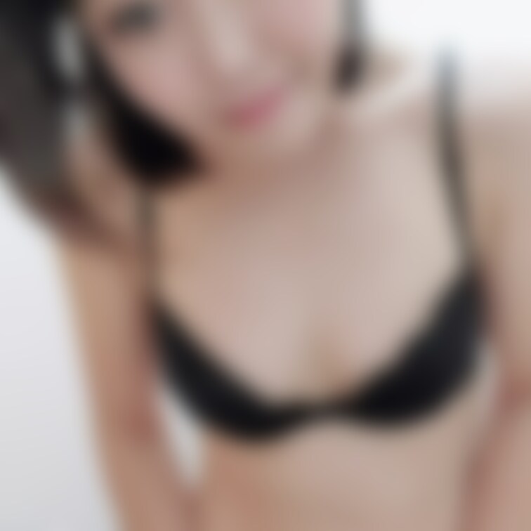 スマホを持って
○○○に入ってみた！

おしっこするところ
撮ってみたよ

見たい人いるかな？