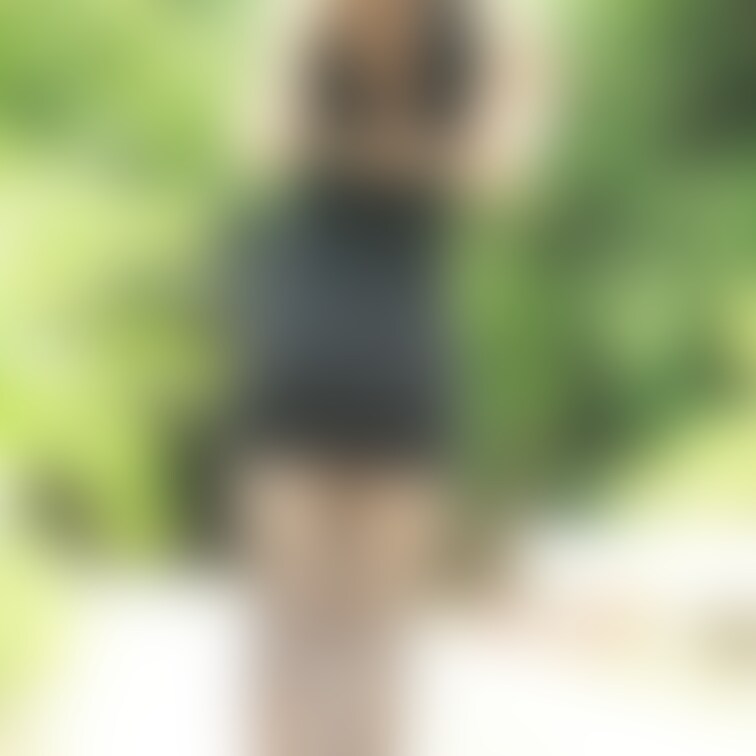 お気に入りの派手目のワンピでお散歩💕
