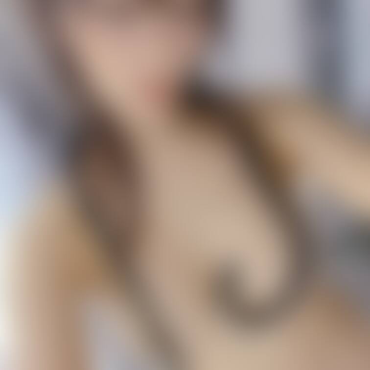 あけましておめでとうございます！

裸に蛇、シュール？

辰と蛇って、なにがちがうのかな？🤣

今年もよろし