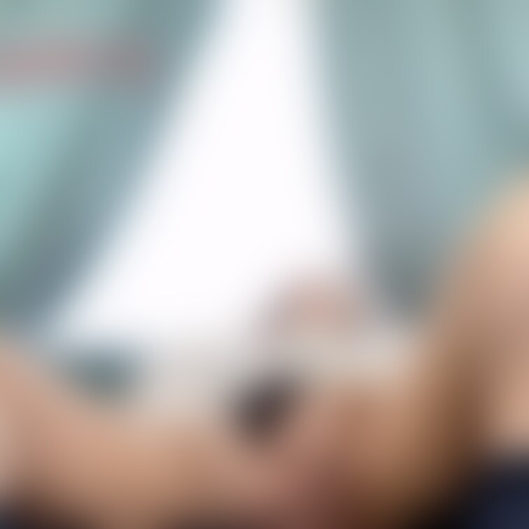 モデル　いぶき28歳　現在産後3ヶ月

昼下がりにオナニーした時に撮影しました。

旦那は知らない、私のスケベな