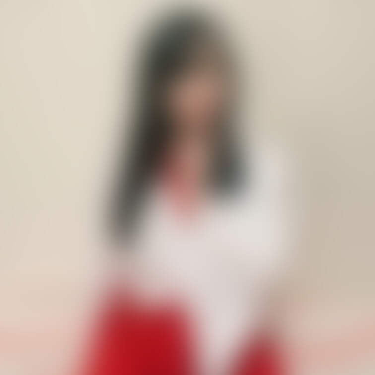 こんにちは~ 咲雪華奈です❄️
6月最後の投稿です!
巫女さんコスの写真になります✨️
清楚で可愛い巫女