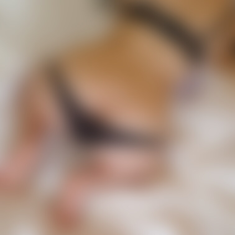 黒の下着の高画質写真!未公開ものです!